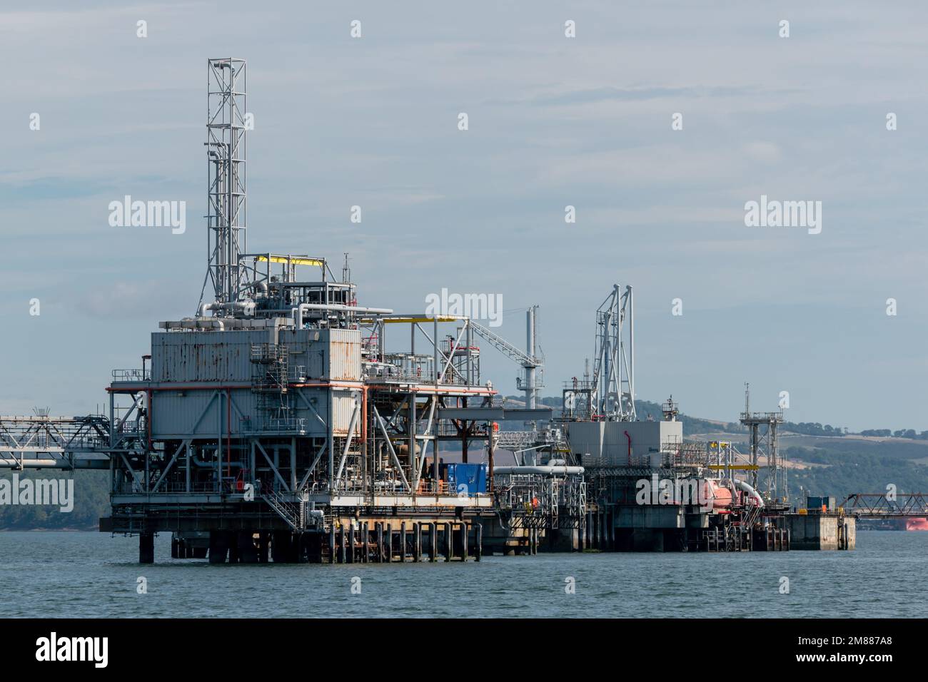 Terminal marino di Hound Point per il carico di petrolio, ormeggi di mare-isole e piattaforma nel Firth of Forth Foto Stock