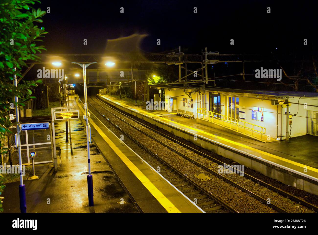 Stazione ferroviaria di Drumry di notte Foto Stock