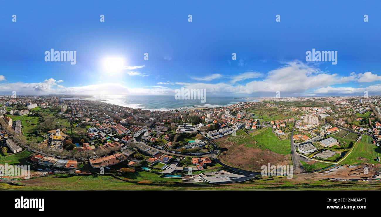 Panorama panoramico a 360 gradi della spiaggia nella città di Oporto Foto Stock