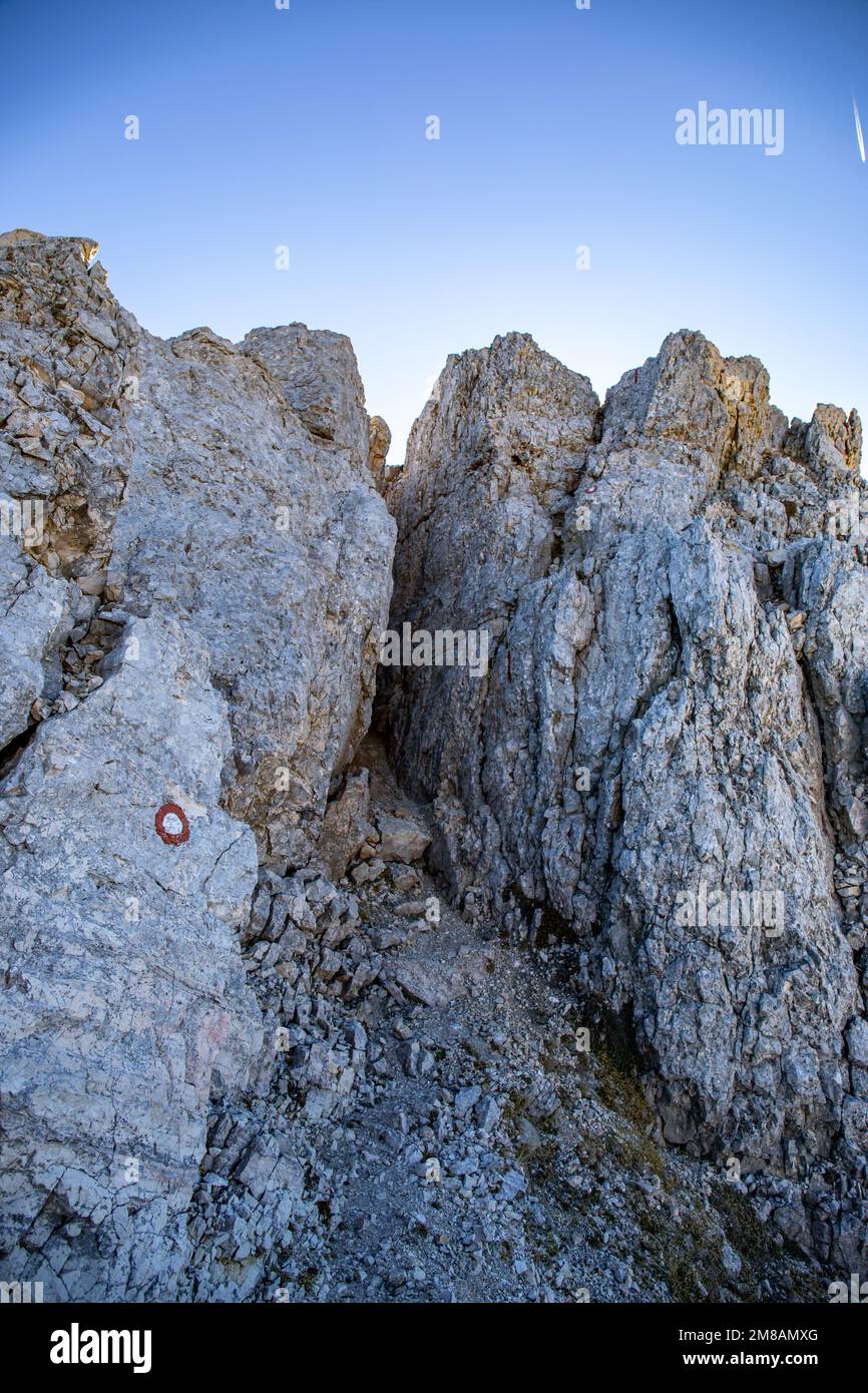 Tour escursionistico Križ - Stenar - Bovški gamsovec, alpi Giulie, Slovenia Foto Stock