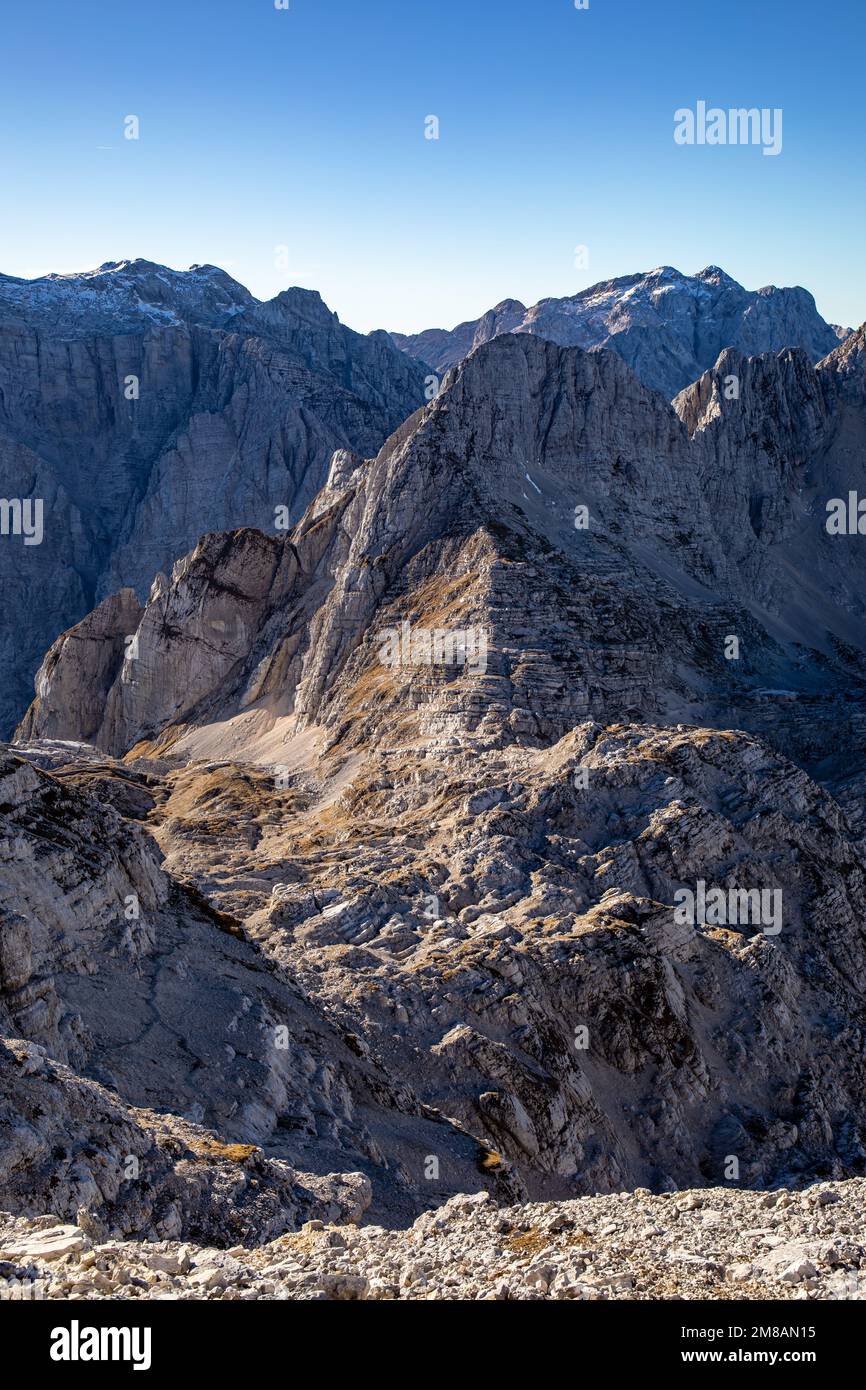 Tour escursionistico Križ - Stenar - Bovški gamsovec, alpi Giulie, Slovenia Foto Stock