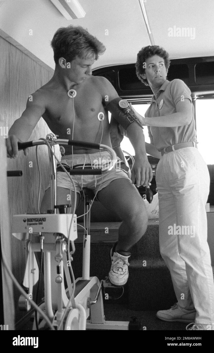 DN-SN-89-10804. Base: Naval Station, San Diego Stato: California (CA) Paese: Stati Uniti d'America (USA) Foto Stock