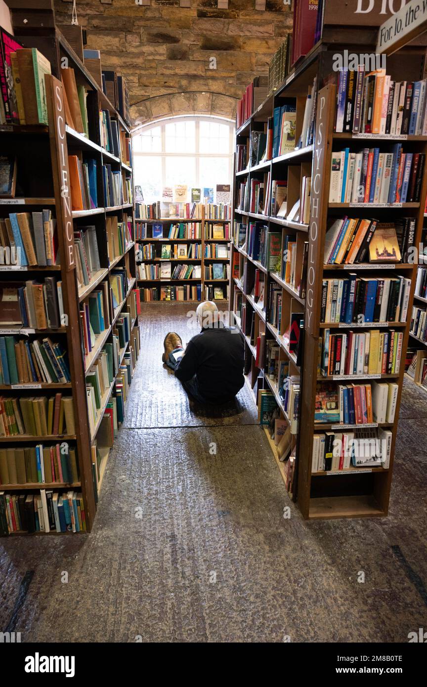 Libreria Borders, ad Alnwick, Northumberland occupa il sito di una stazione precedente Foto Stock