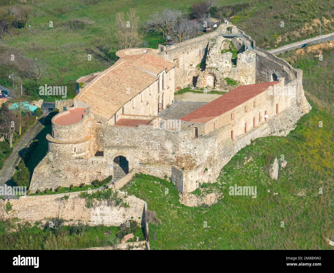 Veduta aerea del castello svevo normanno, Vibo Valentia, Calabria, Italia. Skyline della città Foto Stock