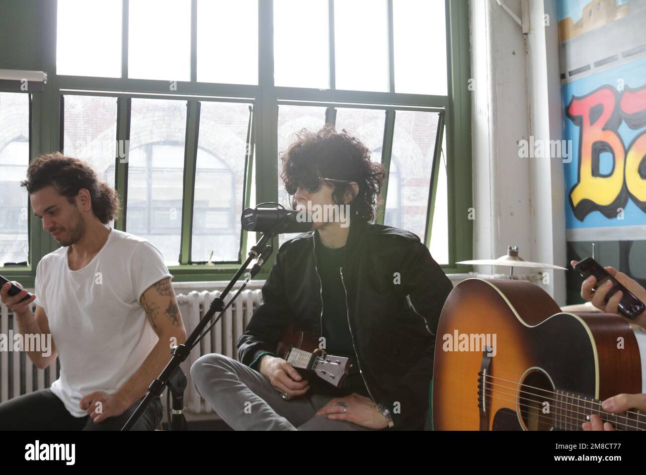 LP - Laura Pergolizzi filma una sessione a Brooklyn, New York Foto Stock