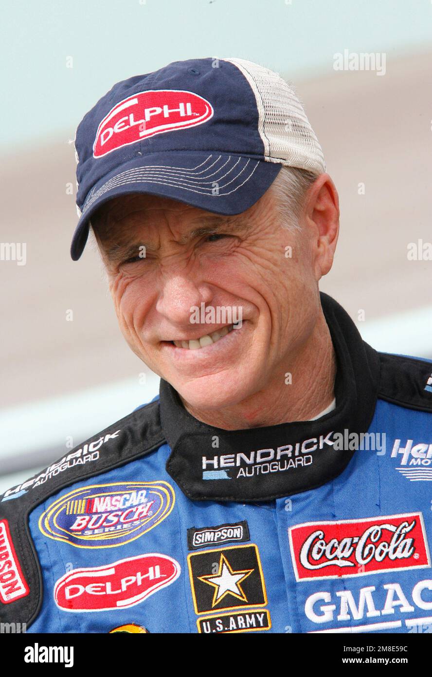 Homestead, Florida, Stati Uniti. 17th Nov 2007. 17 novembre 2007 - Homestead, Florida, USA: Mark Martin si rilassa prima di qualificarsi per la Ford 300 del sabato all'Homestead Miami Speedway. (Credit Image: © Walter G. Arce Sr./ZUMA Press Wire) SOLO PER USO EDITORIALE! Non per USO commerciale! Foto Stock