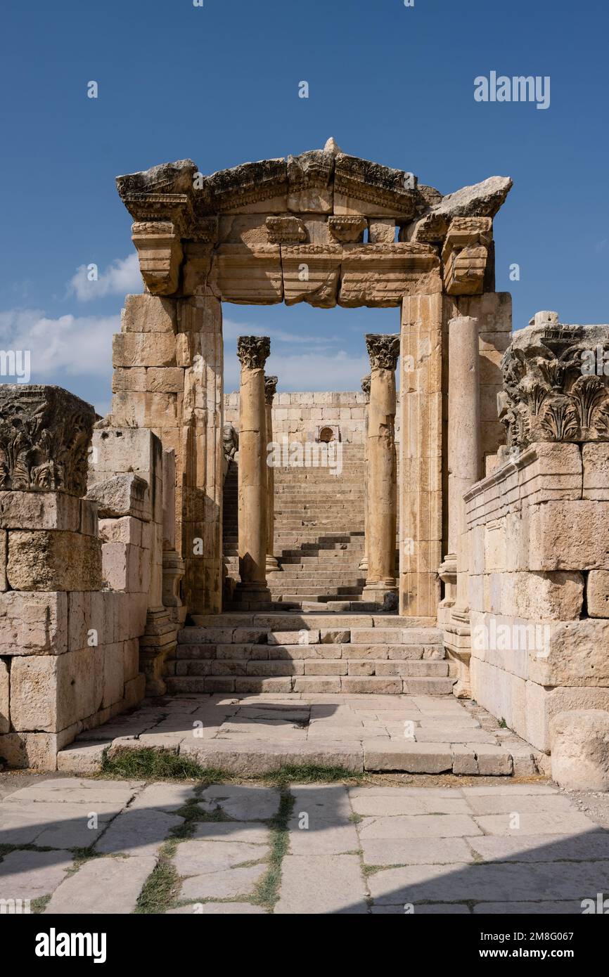 Gerasa o Jerash Cathedral Gateway, il portale d'ingresso al complesso o complesso della Cattedrale a Jerash, Giordania Foto Stock