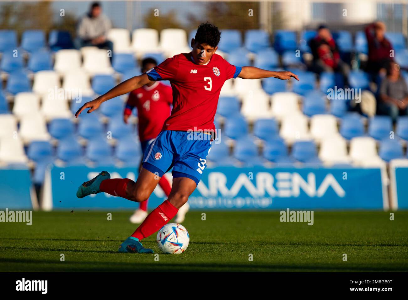 NARANJO ANDRY del Costa Rica calcia la palla, durante la partita, GERMANIA U16 vs COSTA RICA U17, uomini, amichevole partita, Football Wek, Pinatar Arena Football Foto Stock