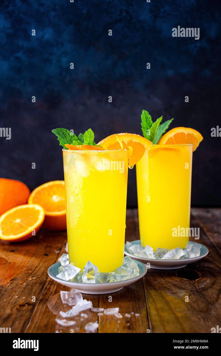 Spremuta di arancia fresca. Foto Stock