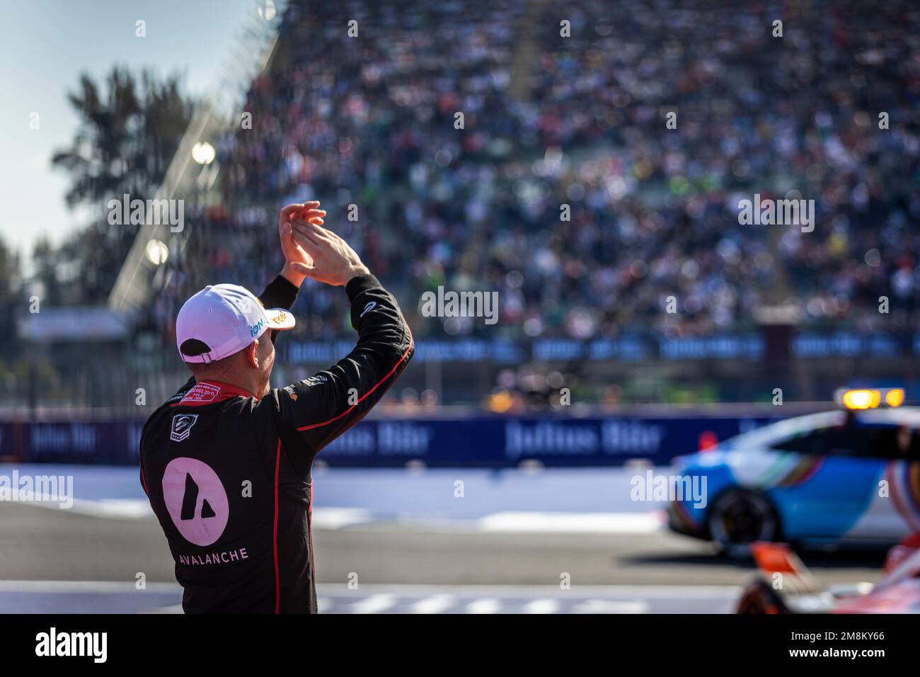 1/14/2023 - Jake Dennis, Avalanche Andretti Formula e, 1st° posto, festeggia dopo la gara durante la Formula e Round 1 - e-Prix di Città del Messico a Città del Messico, Messico. (Foto di Sam Bloxham/Motorsport Images/Sipa USA) Credit: Sipa US/Alamy Live News Foto Stock