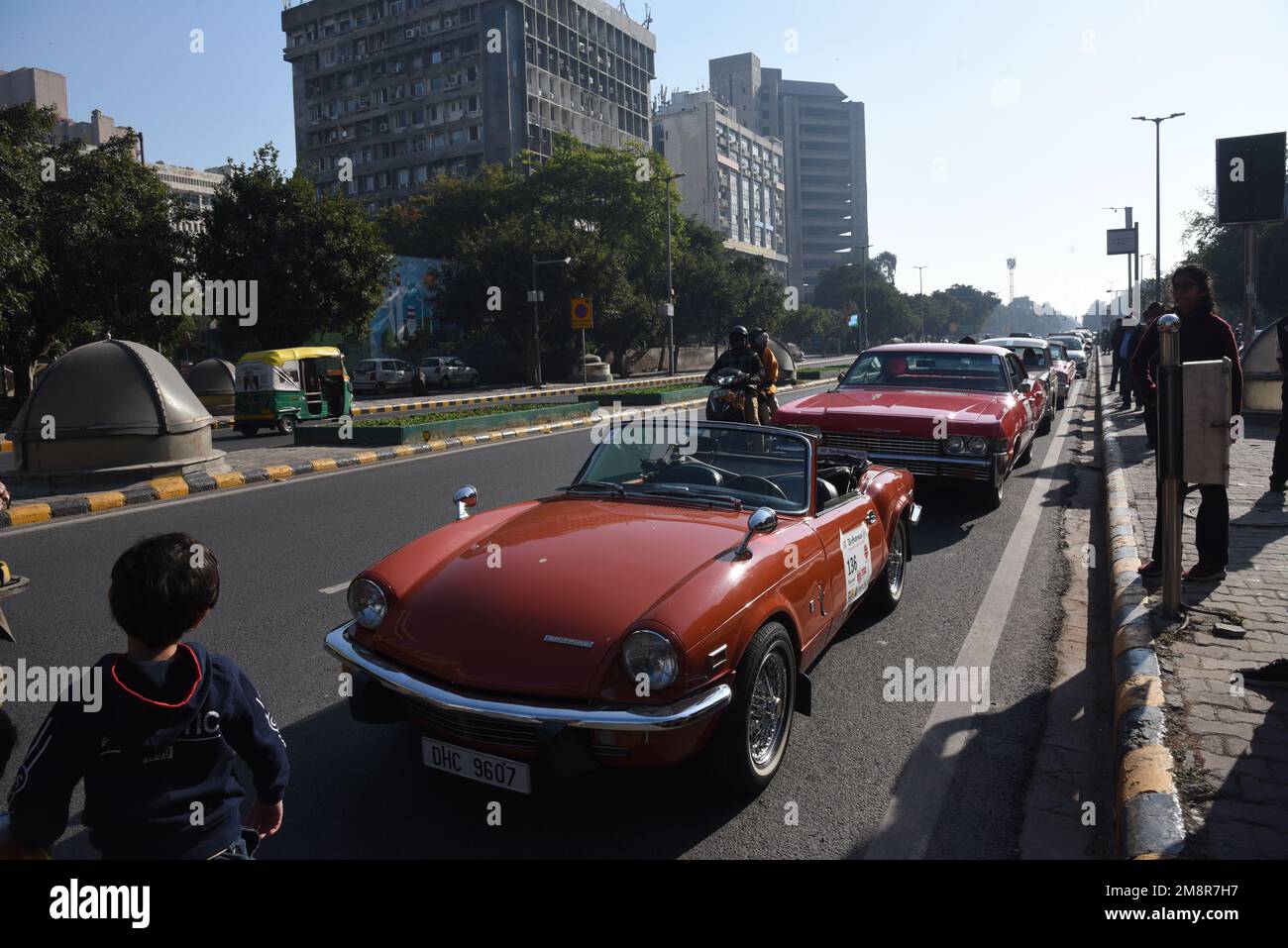 Nuova Delhi, India. 15th Jan, 2023. Vetture d'epoca schierate per partecipare all'edizione 56th dello statista Vintage & Classic Car Rally. (Foto di Sondeep Shankar/Pacific Press) Credit: Pacific Press Media Production Corp./Alamy Live News Foto Stock