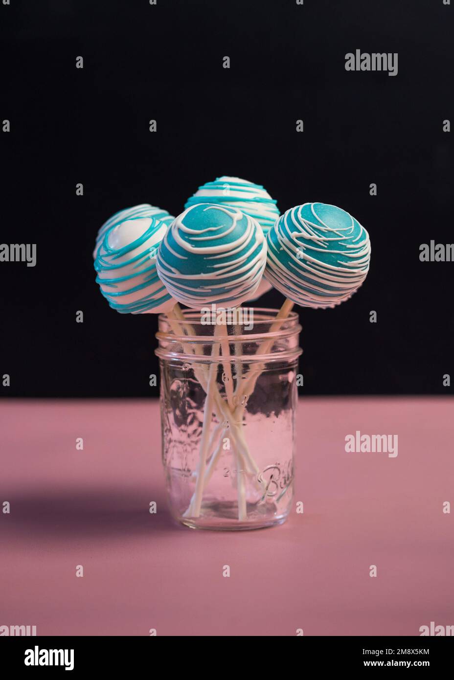 Papà di torta bianca e teal Foto Stock