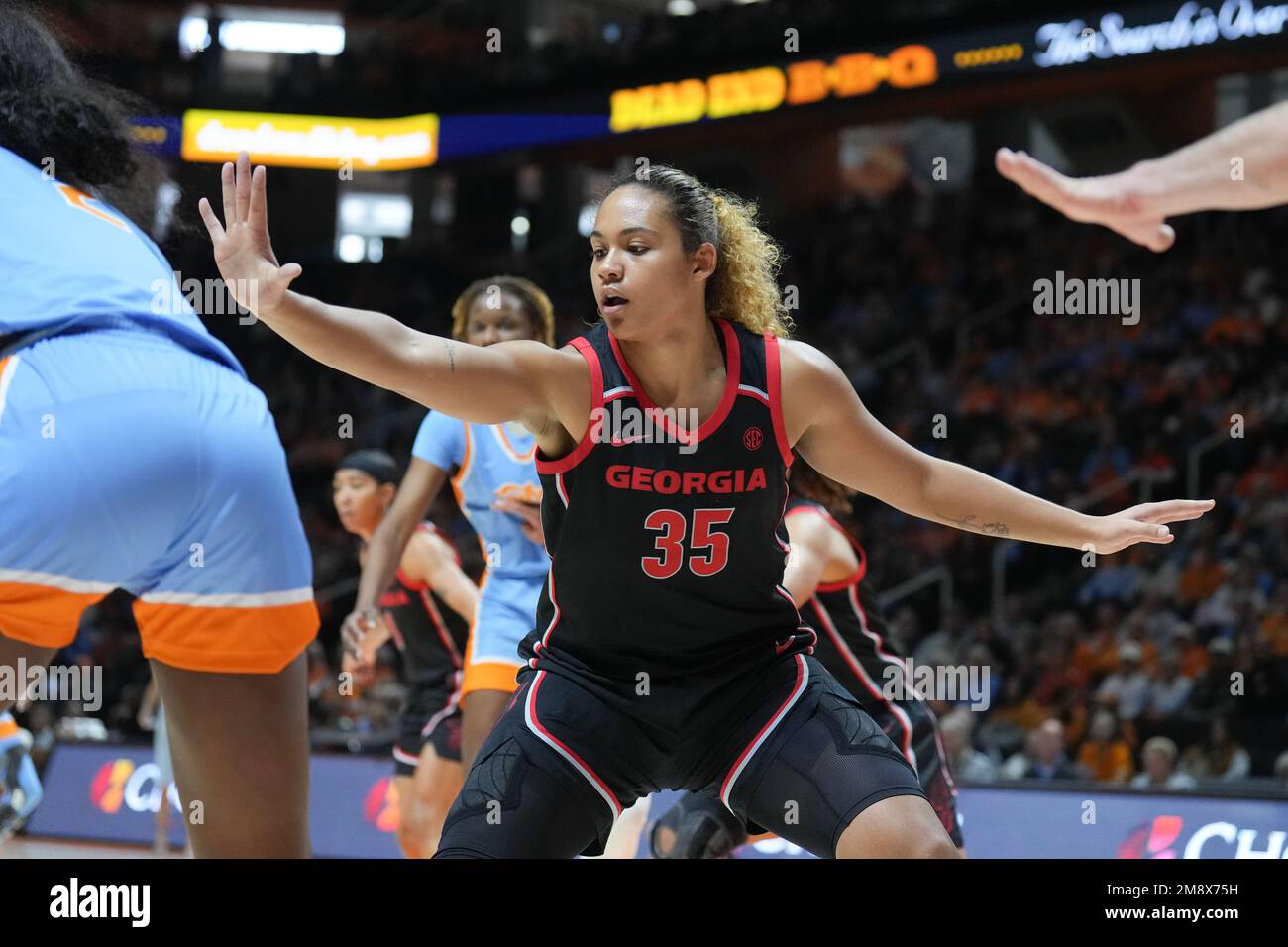 15 gennaio 2023: Javyn Nicholson #35 della Georgia Lady Bulldogs difende durante la partita di pallacanestro NCAA tra l'Università del Tennessee Lady Volunteers e l'Università di Georgia Lady Bulldogs alla Thompson Boling Arena a Knoxville TN Tim Gangloff/CSM Foto Stock