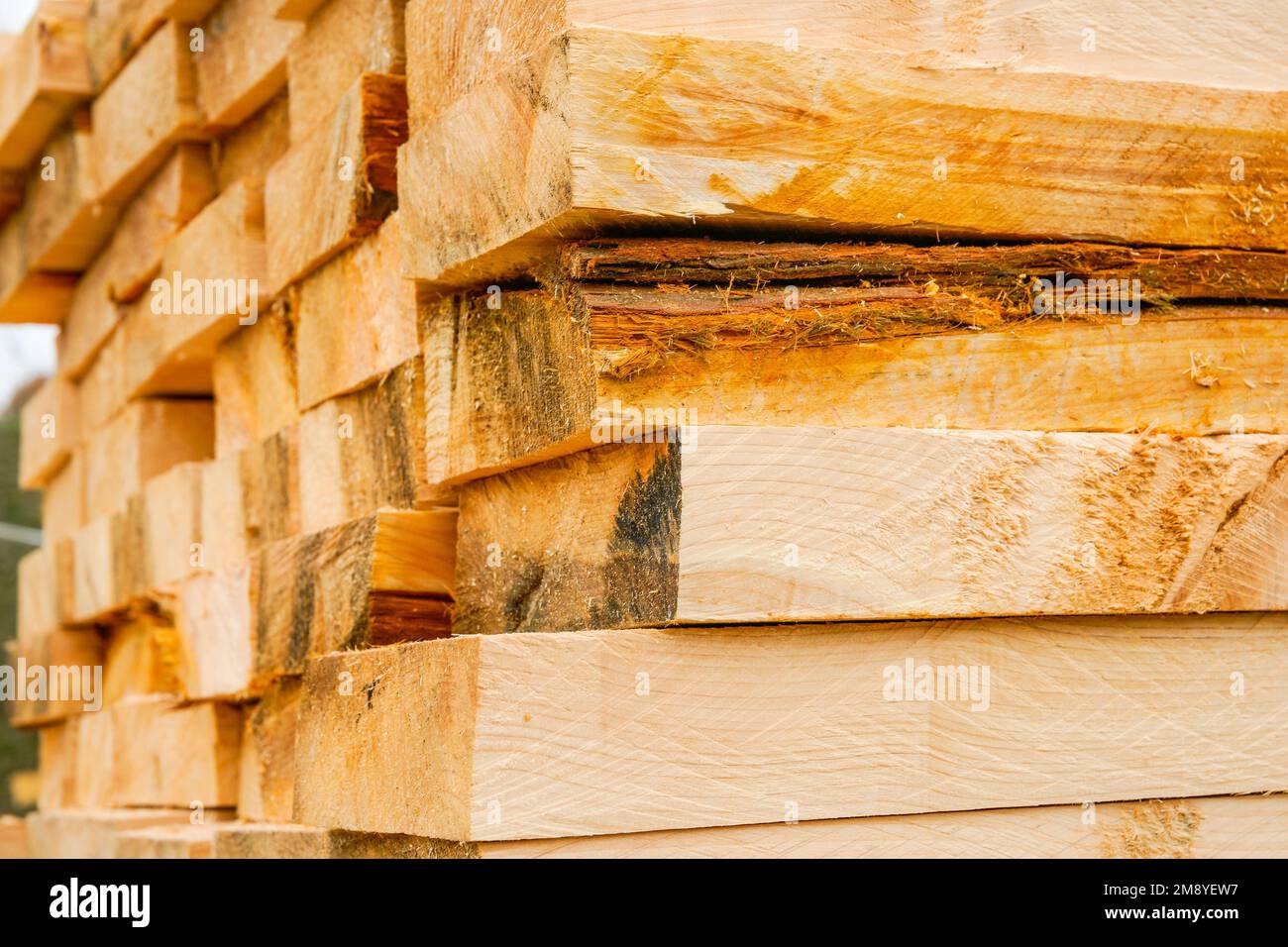 Sawn into planks or boards immagini e fotografie stock ad alta risoluzione  - Alamy