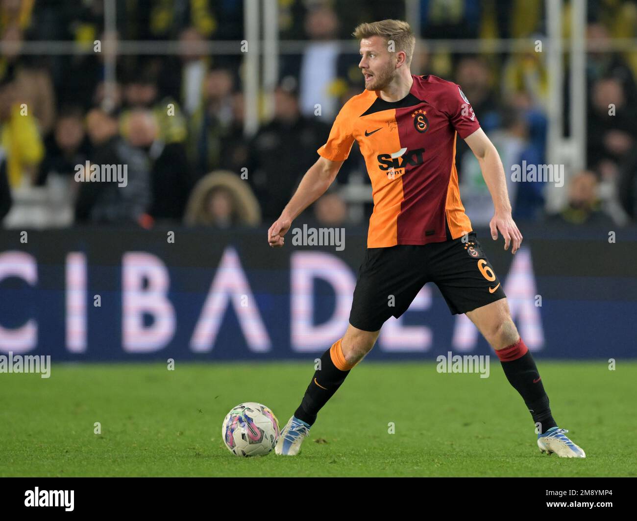 ISTANBUL - Fredrik Midtsjo di Galatasaray COME durante la partita turca Super Lig tra Fenerbahce AS e Galatasaray COME allo stadio Ulker il 8 gennaio 2023 a Istanbul, Turchia. AP | altezza olandese | GERRIT DI COLONIA Foto Stock