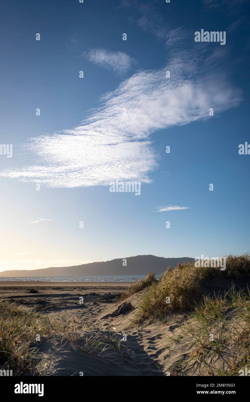 Nuvola su Kapiti Island, Waikanae, Kapiti District, North Island, Nuova Zelanda Foto Stock