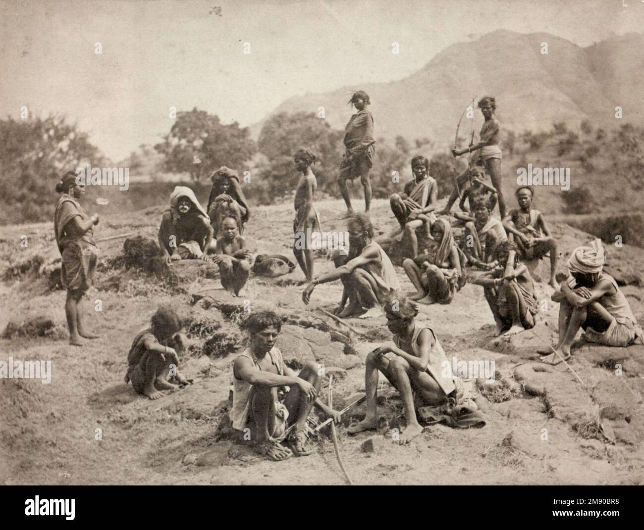 Raja Deen Dayal - Aborigeni di Bhil - 1879 Foto Stock