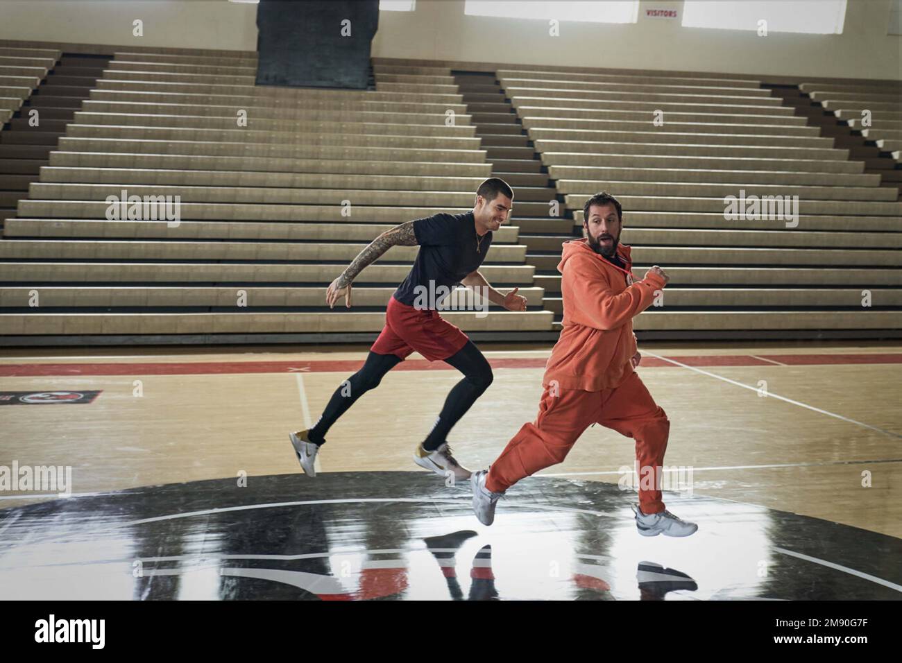 HUSTLE (2022) JUANCHO HERNANGOMEZ ADAM SANDLER JEREMIAH ZAGAR (DIR) COLLEZIONE NETFLIX/MOVIESTORE Foto Stock