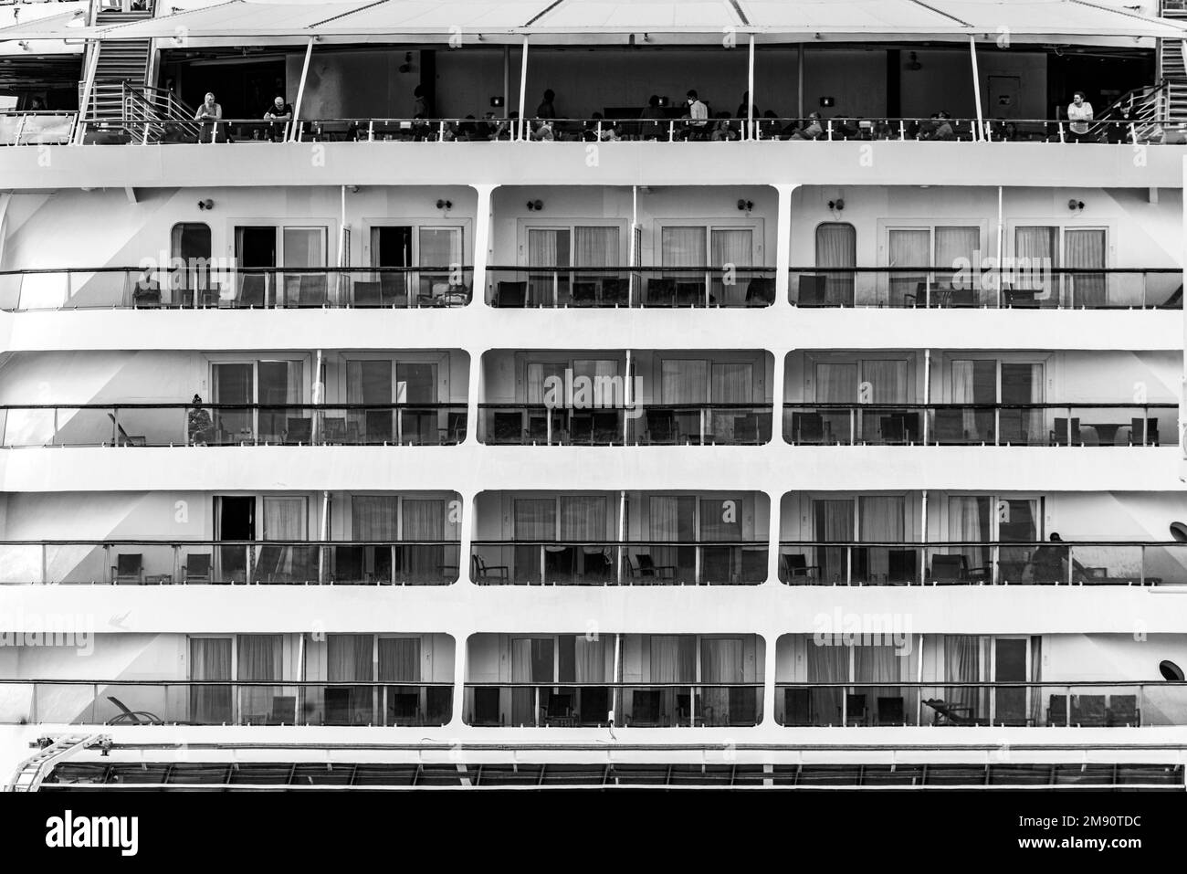 La poppa di una nave da crociera di lusso Foto Stock