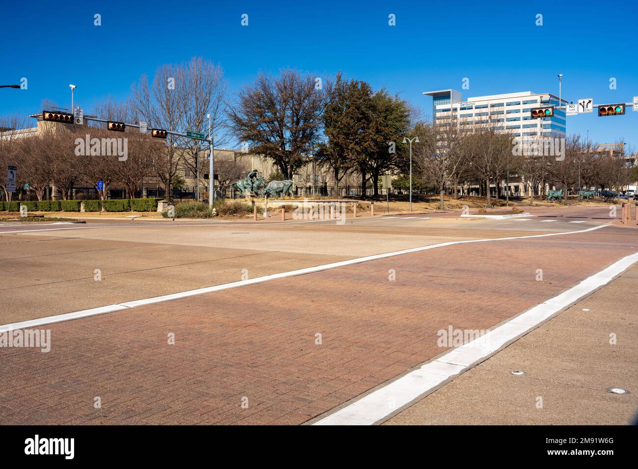 Incrocio tra Legacy Dr e Bishop Rd The Shops at Legacy a Nordovest Plano, Texas. Foto Stock