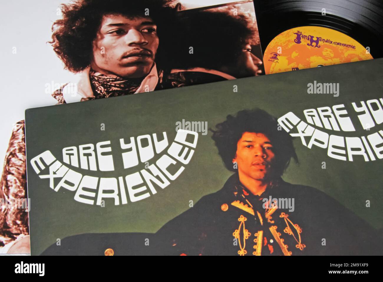 Viersen, Germania - Novembre 9. 2022: Closeup del disco in vinile isolato uk cover are You Experienced album di Singer Jimi Hendrix pubblicato nel 1967 Foto Stock