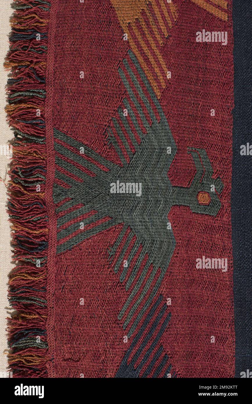 Mantello Nasca. Mantle, 0-100 C.E. Fibra camelide, 108 11/16 x 50 13/16 poll. (276,1 x 129,1 cm). Arts of the Americas 0-100 C.E. Foto Stock