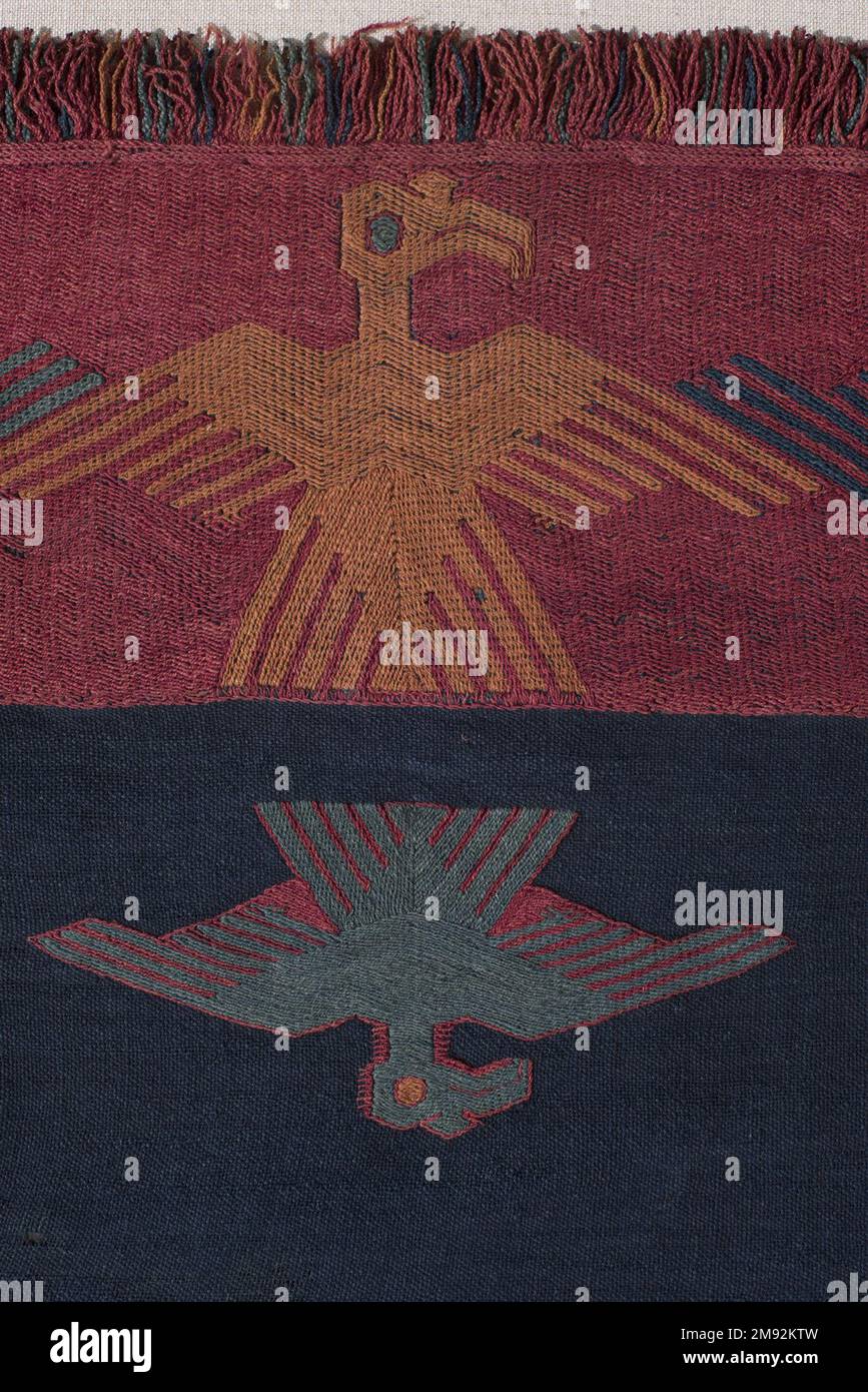 Mantello Nasca. Mantle, 0-100 C.E. Fibra camelide, 108 11/16 x 50 13/16 poll. (276,1 x 129,1 cm). Arts of the Americas 0-100 C.E. Foto Stock