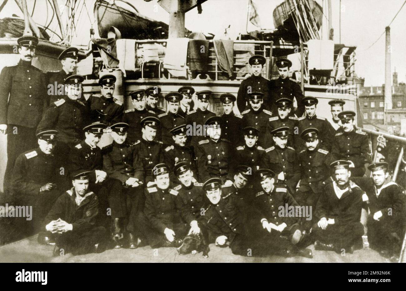 Laurea della classe provvisoria ufficiale di navigazione, 1917 marzo Helsingfors, trasporto Mitava ca. 1917 Foto Stock
