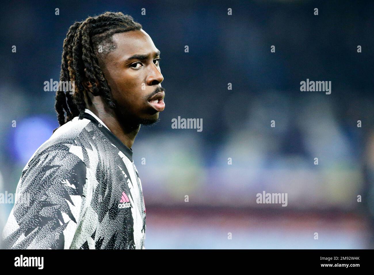 Il forward italiano della Juventus Moise Kean guarda durante la Serie Una partita di calcio tra SSC Napoli e Juventus. Napoli ha vinto 5-1. Foto Stock