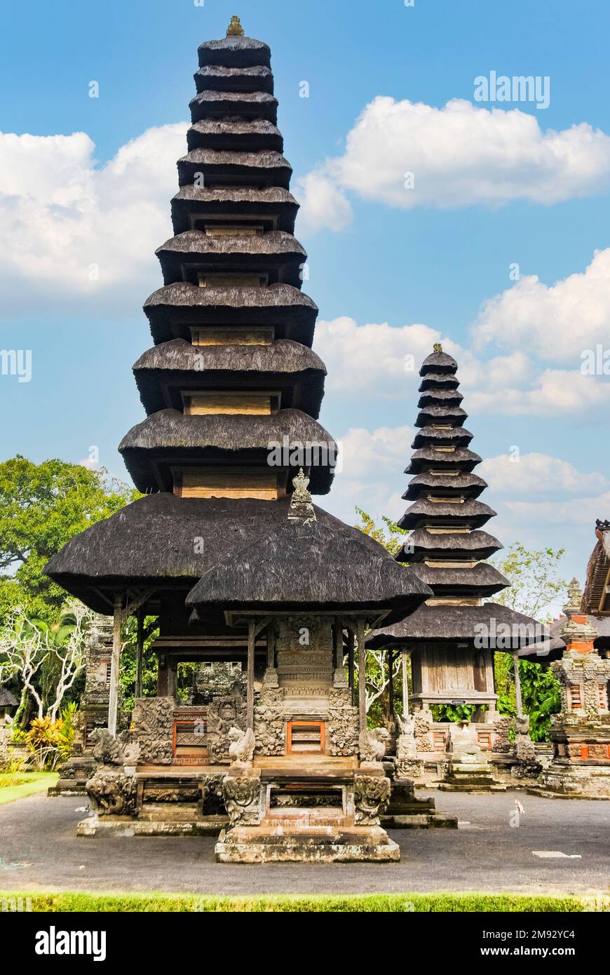 Pura Taman Ayun è un complesso di tempio balinese e giardino con caratteristiche acquatiche situato nel distretto di Mengwi a Badung Regency, Bali, Indonesia. Foto Stock