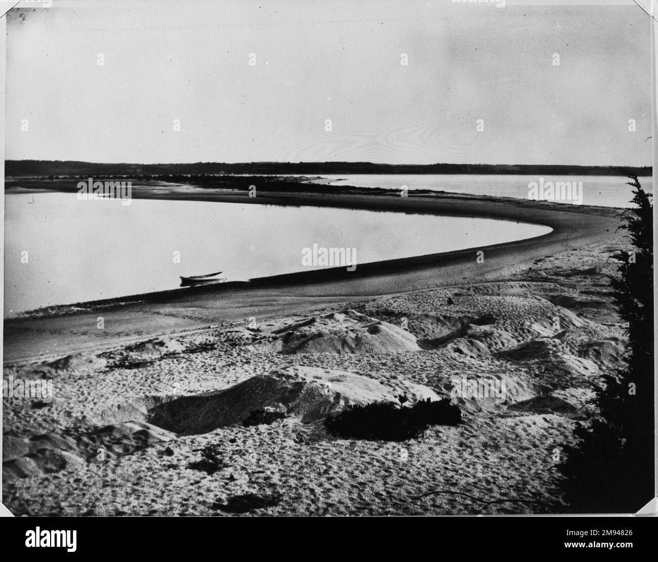 Sandy Spit George Bradford Brainerd (americano, 1845-1887). , ca. 1880s, stampato 1940s. Fotografia in argento gelatina, foglio: 11 x 14 pollici (27,9 x 35,6 cm). Fotografia ca. 1880s, stampato 1940s Foto Stock