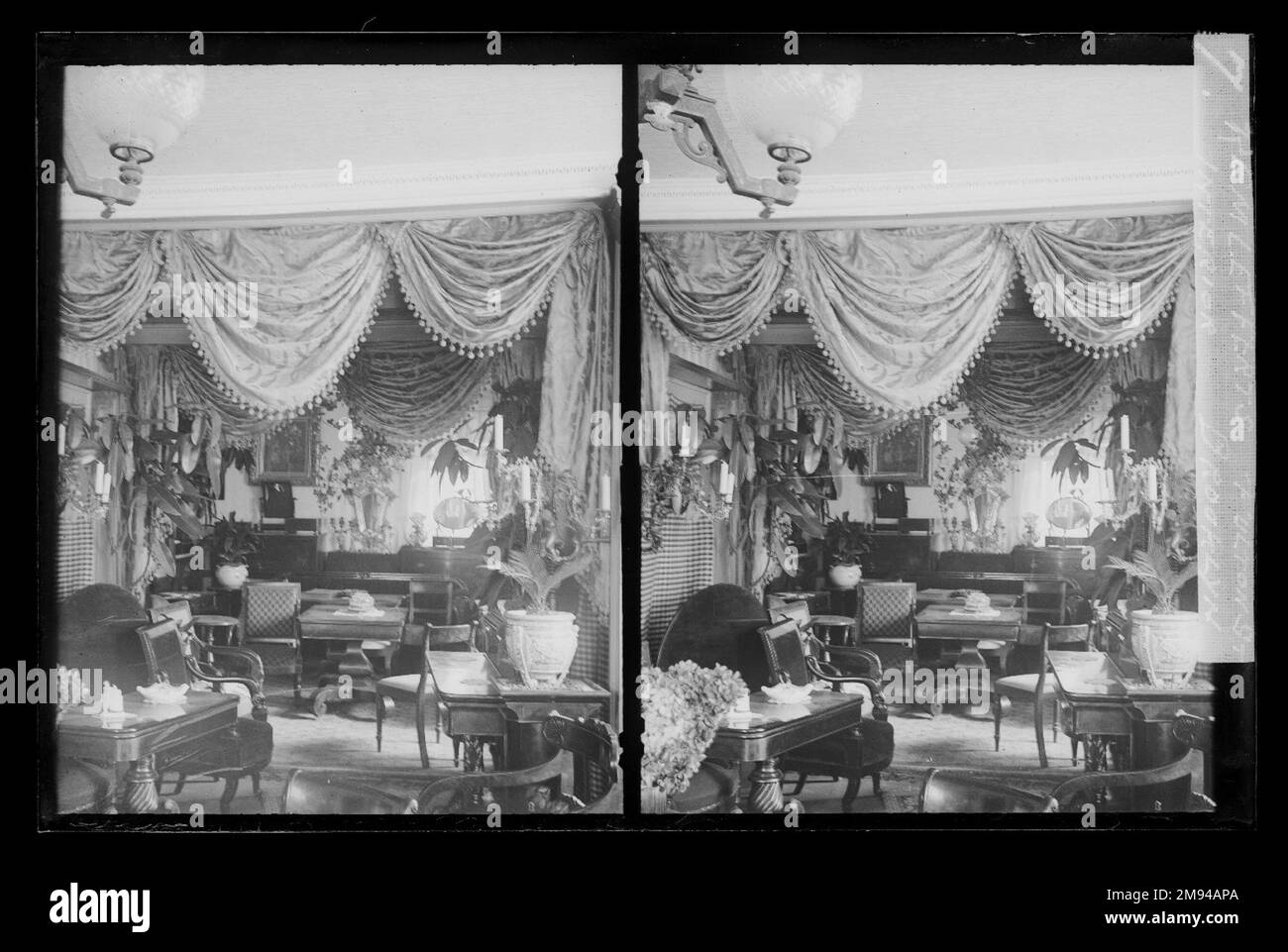 REM Lefferts House, Interior, Fulton Street di fronte a Arlington Place vicino Bedford, Brooklyn Daniel Berry Austin (americano, nato nel 1863, attivo dal 1899 al 1909). , ca. 1899-1909. Gelatina argento vetro secco negativo ca. 1899-1909 Foto Stock