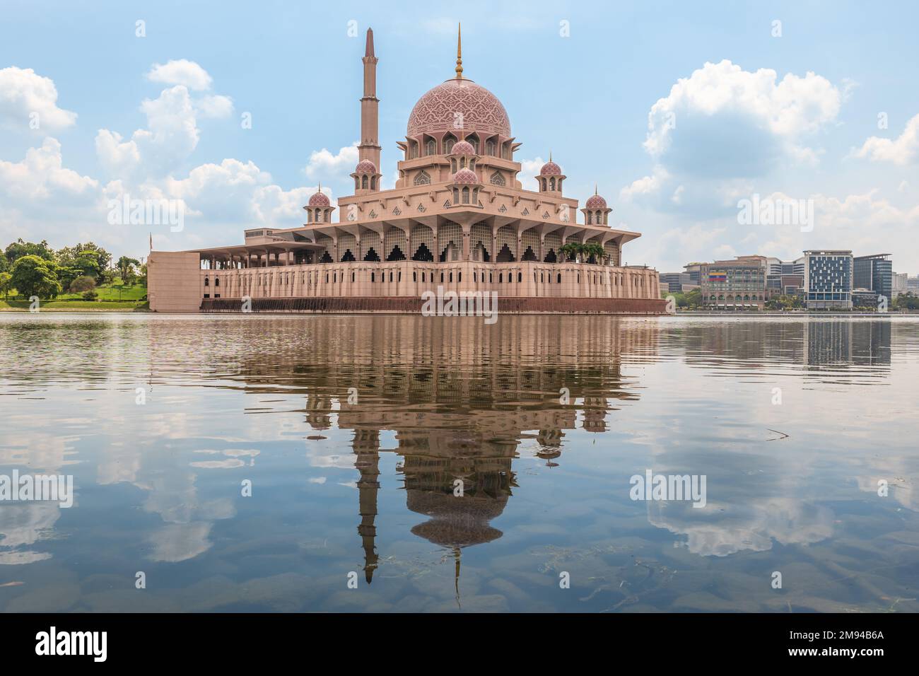 Masjid Putra a Dataran Putra nella città di Putrajaya, malesia Foto Stock