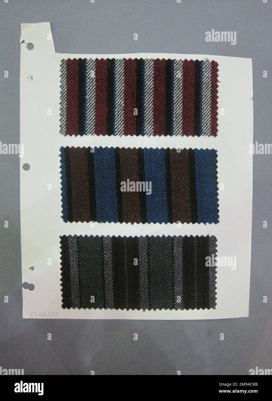 Tessuto Swatch Fab-Tex Inc. , 1963-1966. Lana, carta, foglio: 10 1/2 x 8 1/4 pollici (26,7 x 21 cm). 1963-1966 Foto Stock