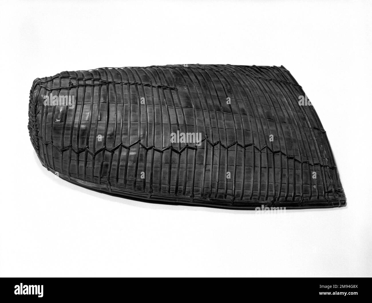 Cappa da pioggia del contadino , 19th ° secolo. Bambù, 22 7/16 x 30 5/16 in. (57 x 77 cm). Arte asiatica 19th ° secolo Foto Stock