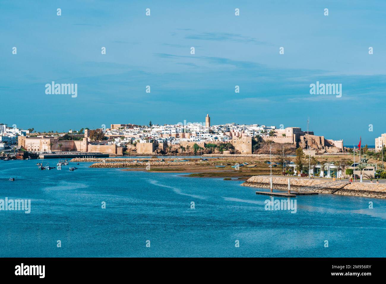 Rabat, Marocco, veduta panoramica della Kasbah degli Udayas e del Bouregreg Foto Stock