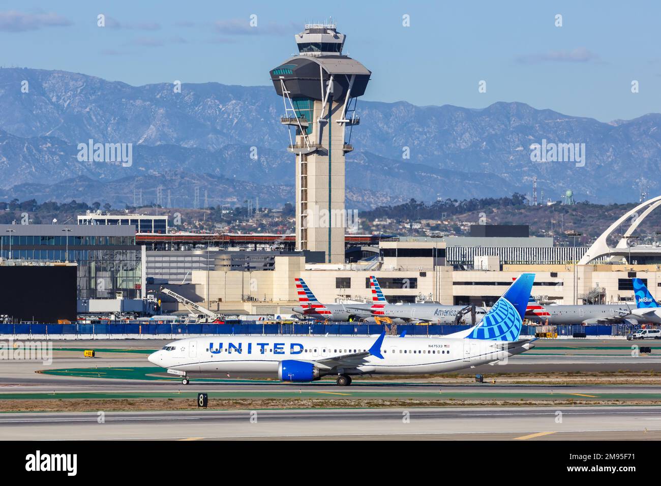 Los Angeles, Stati Uniti - 3 novembre 2022: Aereo United Boeing 737 MAX 9 all'aeroporto di Los Angeles (LAX) negli Stati Uniti. Foto Stock