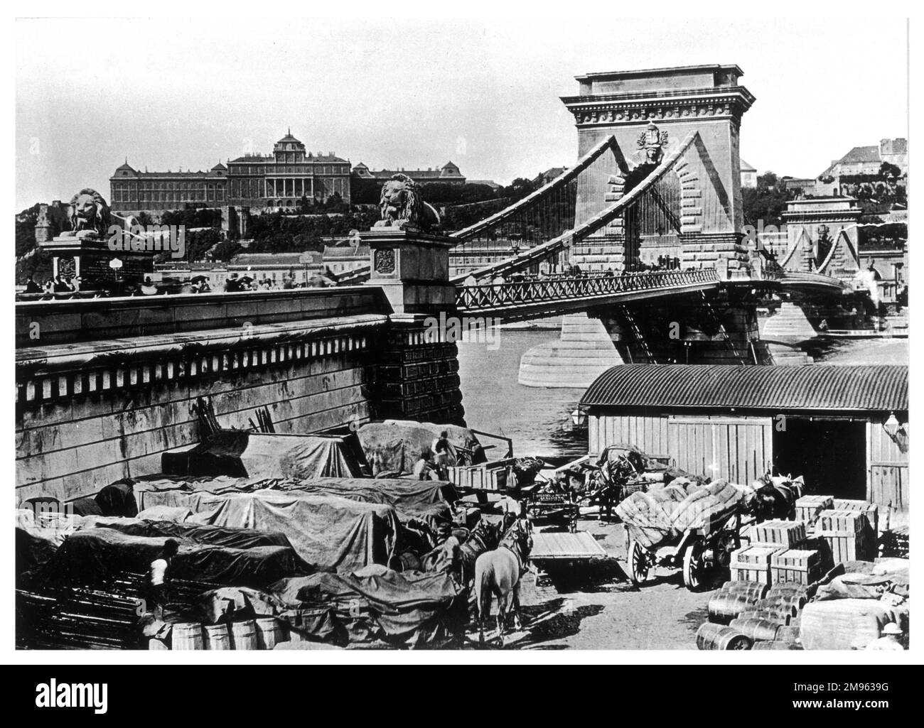 Budapest: ponte sul Danubio Foto Stock