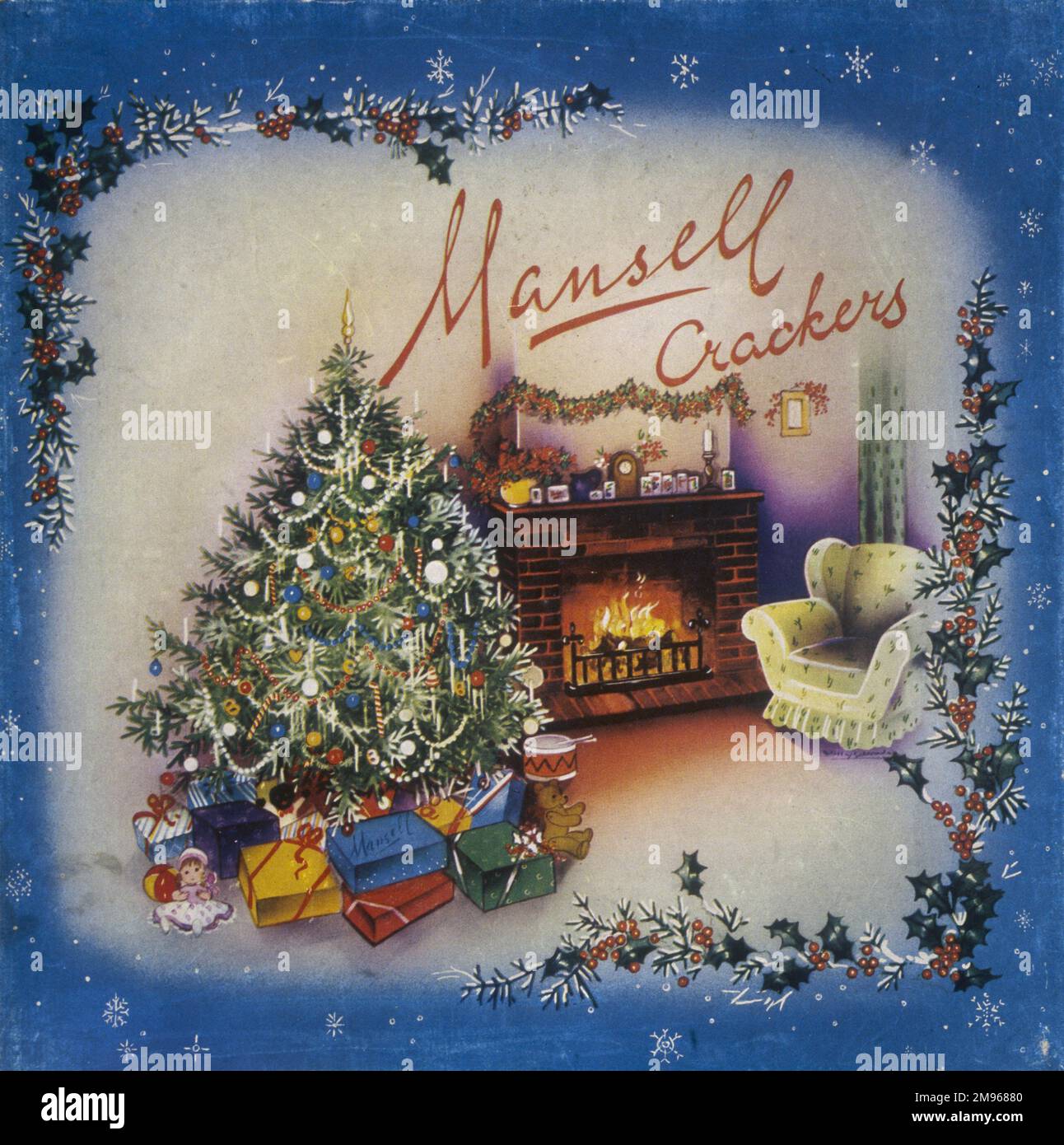 Design di un'etichetta per una scatola di cracker natalizi Mansell caratterizzata da un'accogliente scena festiva al coperto con un scintillante albero di Natale e una comoda poltrona accanto a un fuoco ruggente. Foto Stock