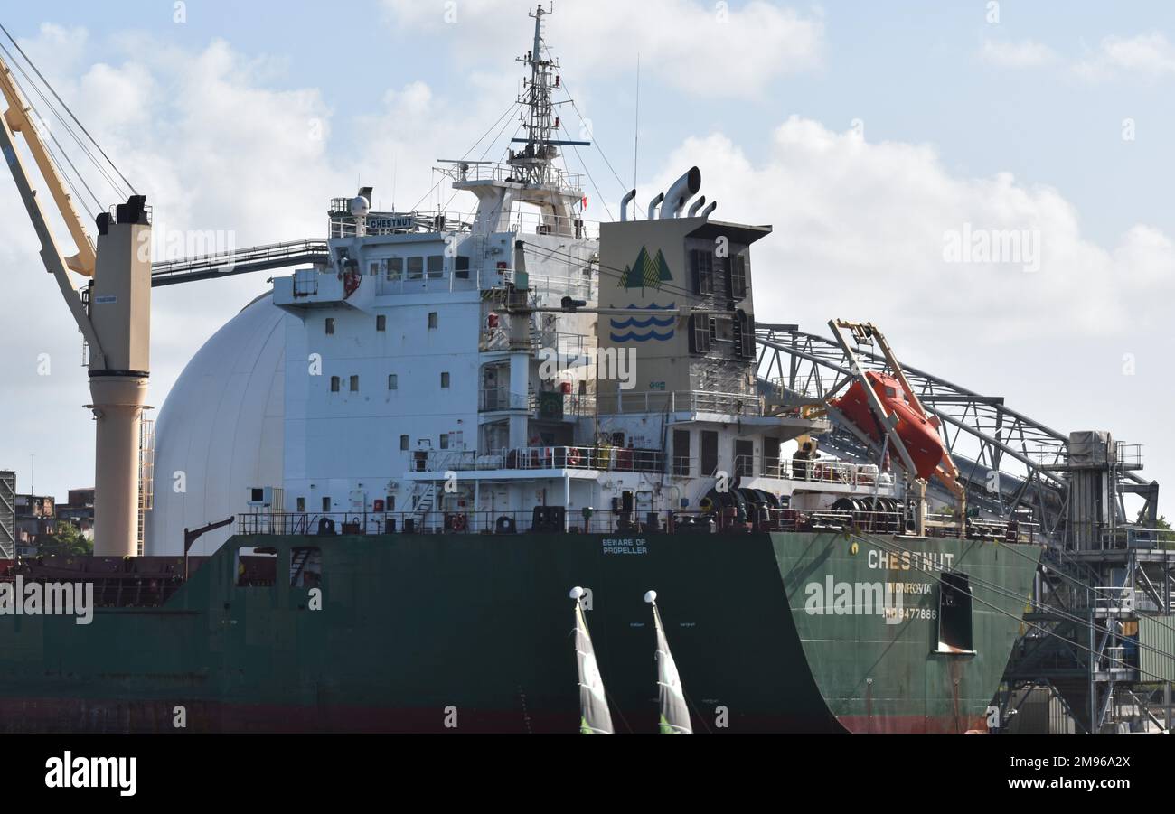 Fort-de-France, Martinica- 9 gennaio 2023- Centrale elettrica, EDF o Electricite de France, vicino al porto nella capitale della Martinica. Foto Stock