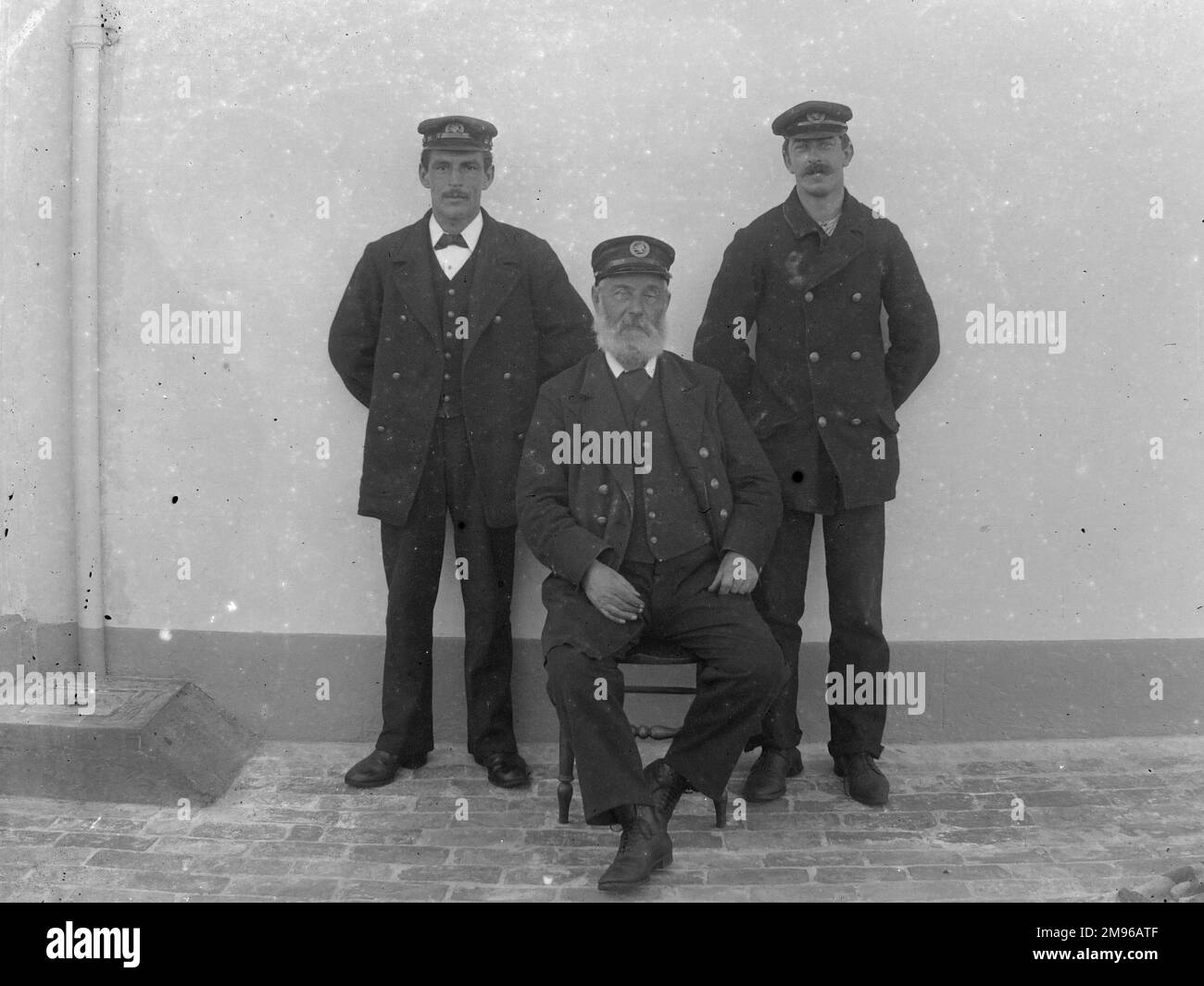 I tre membri dell'equipaggio del faro di Smalls a Solva, vicino a Haverfordwest, Pembrokeshire, Dyfed, Galles del Sud. Foto Stock