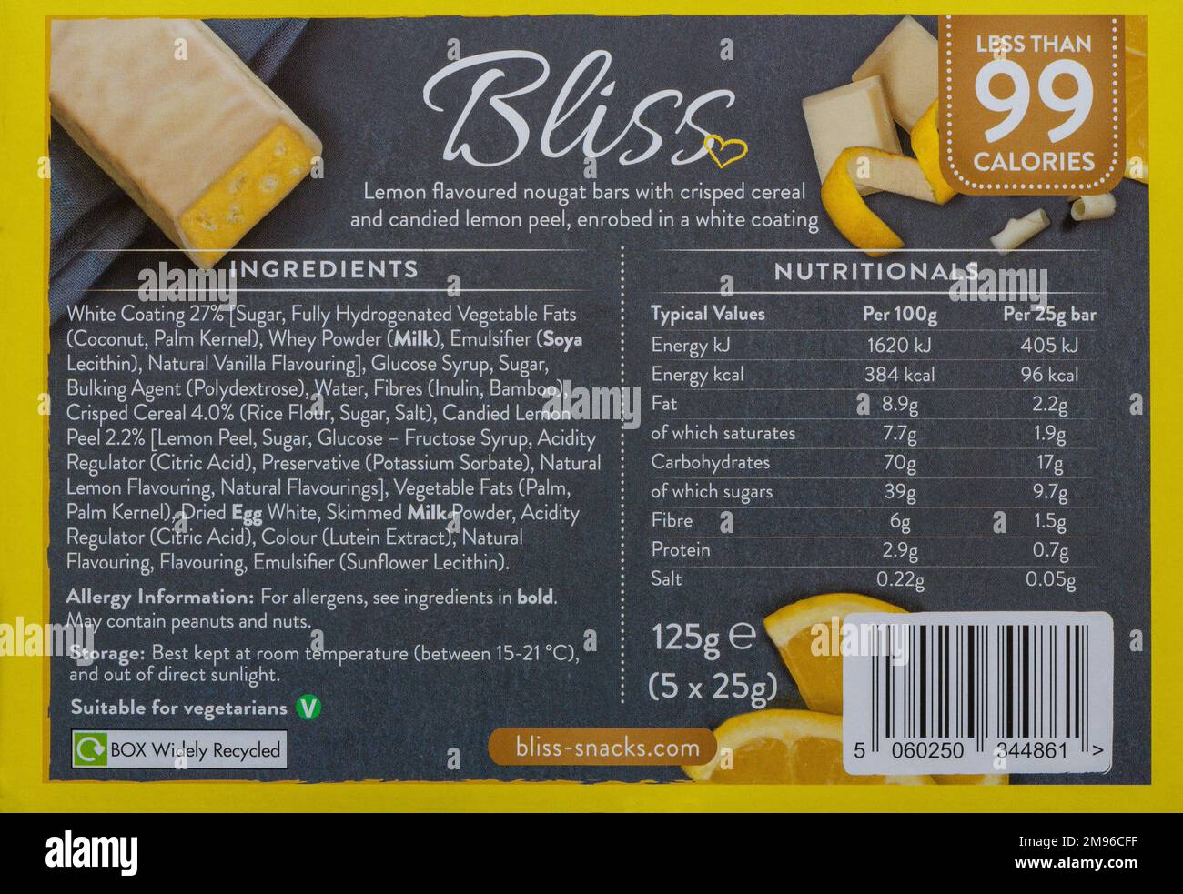 Lista degli ingredienti alimentari sul retro della confezione di Bliss bianco cioccolato & limone sapore frusta barre - etichetta di imballaggio etichetta per l'etichettatura degli alimenti Foto Stock