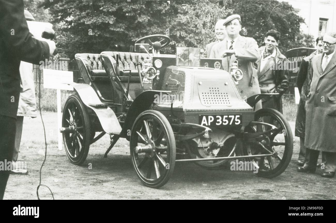 1900 Double Phaeton 8 cavallo di potenza con il proprietario Derek Grossmark Foto Stock