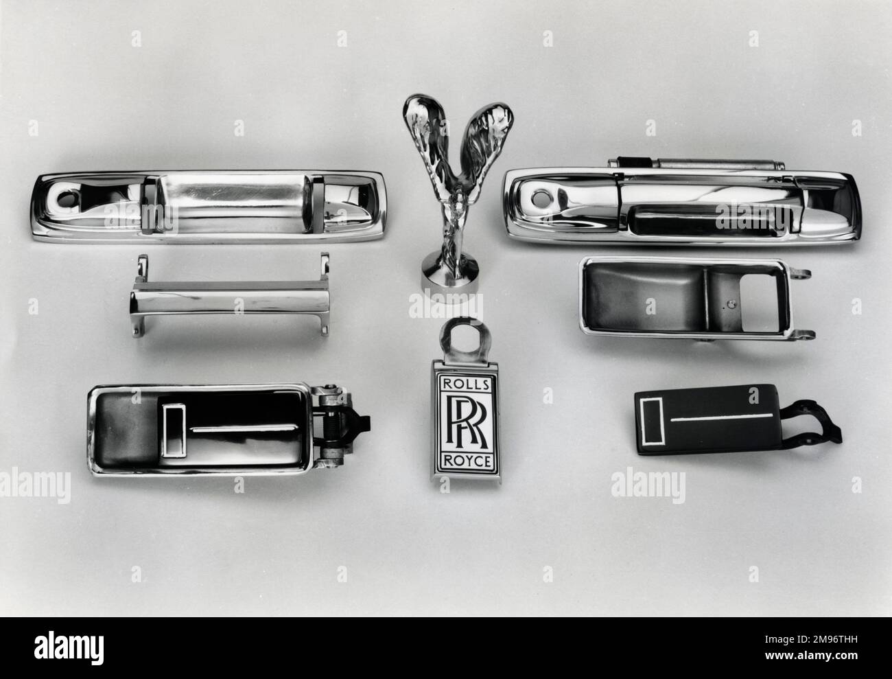 Vari componenti di Rolls-Royce auto? pressofuso in acciaio inox, c.1980 Foto Stock
