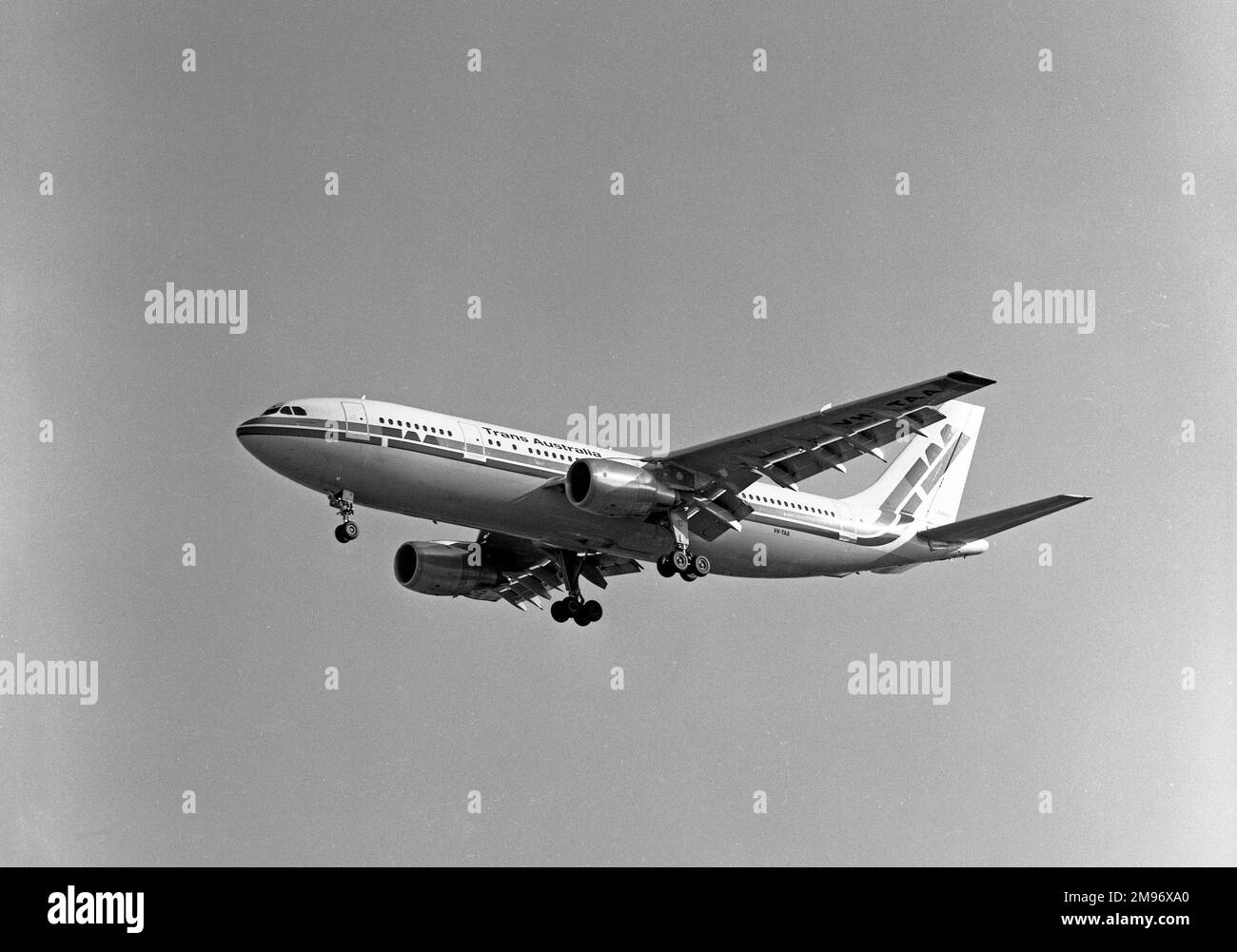 Fotografato all’aeroporto di Sydney nel novembre 1981, questo Airbus A300 è stato chiamato “James Cook”. La prima volta è volato per la Trans Australia Airlines nel luglio 1981 Foto Stock