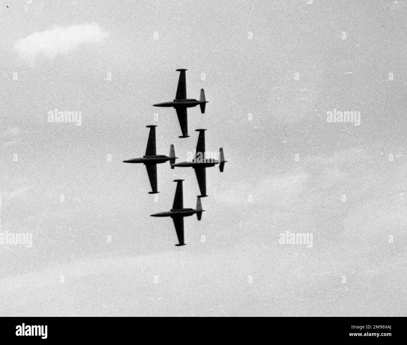 Fouga Magisters, probabilmente il Belgian Air Force Red Devils, in mostra al Paris Air Show Foto Stock