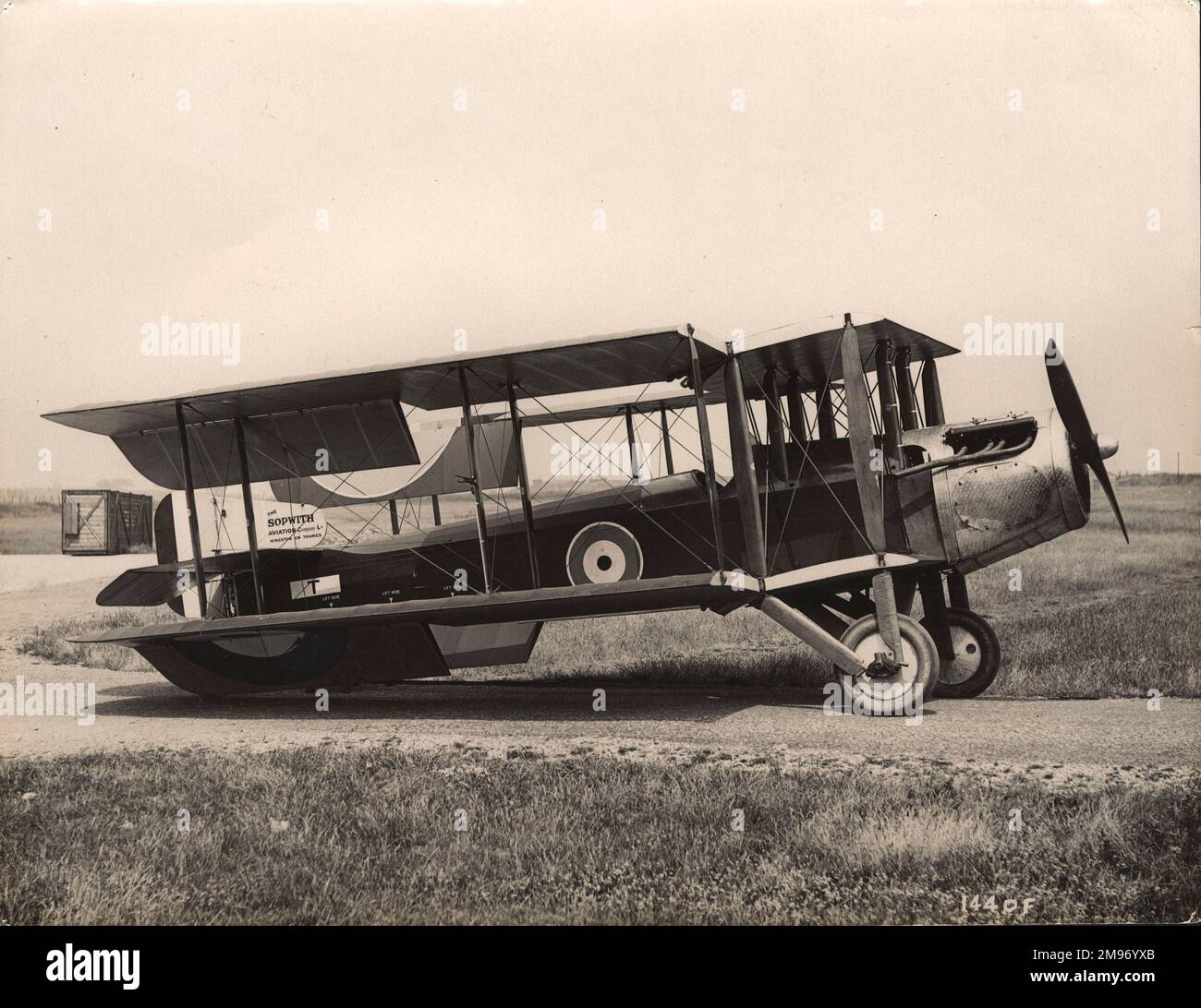 Il prototipo Sopwith T1. Ali ripiegate, vista laterale. Foto Stock