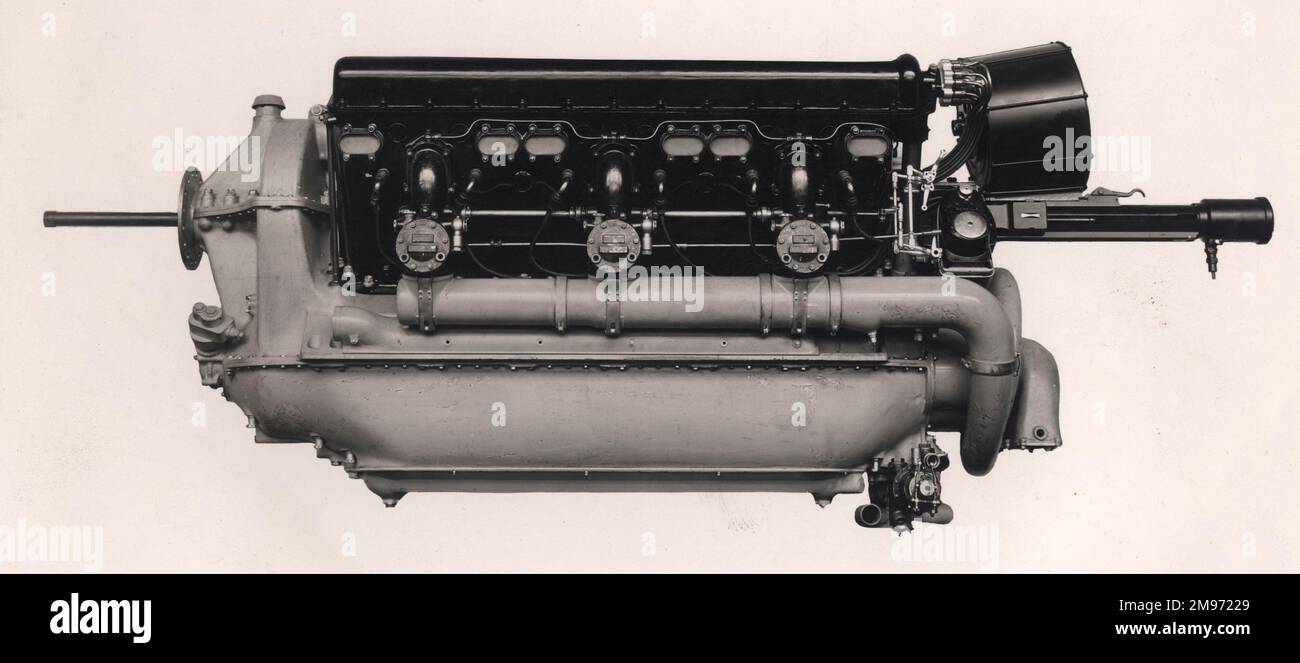 Hispano-Suiza 12YCRS 12 cilindri tipo V raffreddato ad acqua con potenza nominale di 610hp W e cannone. Foto Stock