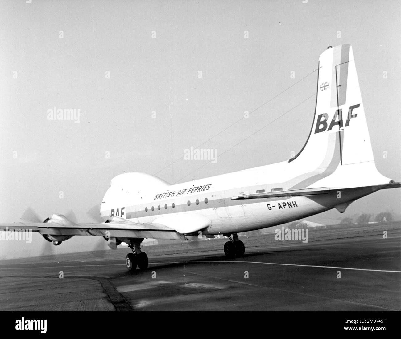 Aviation Traders ATL-98 Carvair, G-APN, Menai Bridge, di British Air Ferries. Foto Stock