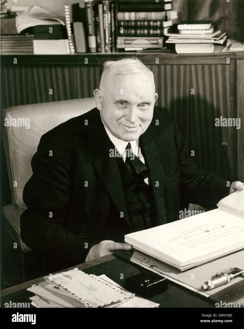 Sir James Martin, CBE, CEng, HonFRAeS, 1893-1981. Foto Stock